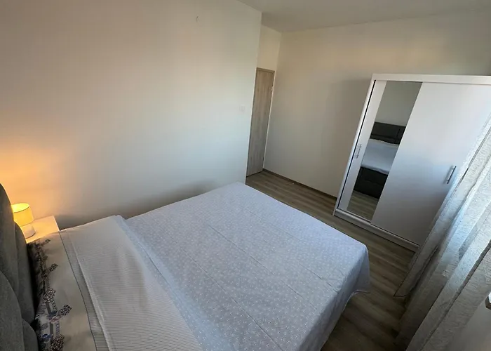Marly Apartman
